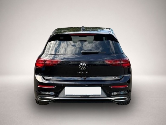 Volkswagen Golf (03/2021, Benzin)