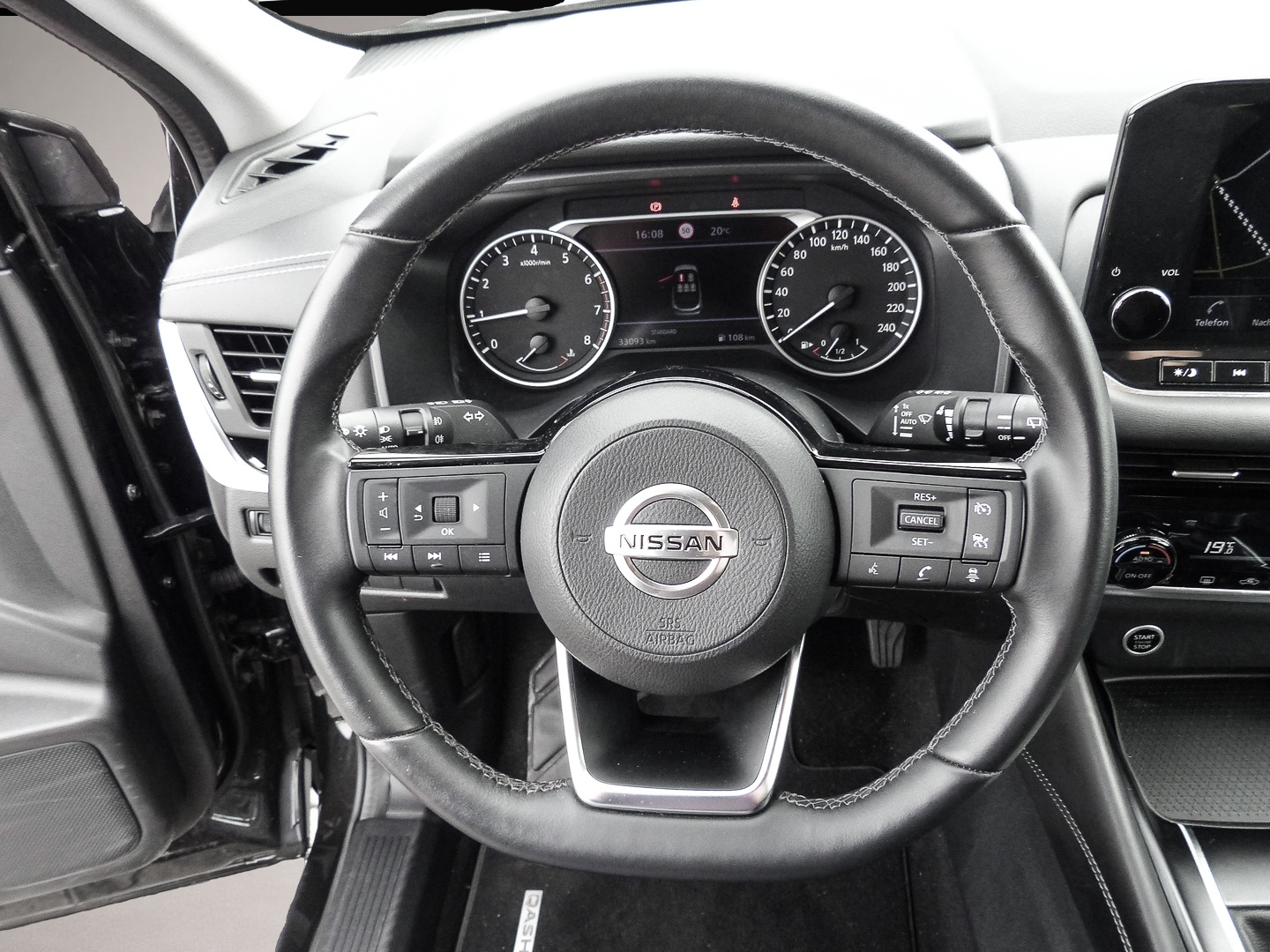 Nissan Qashqai (01/2023, Benzin)