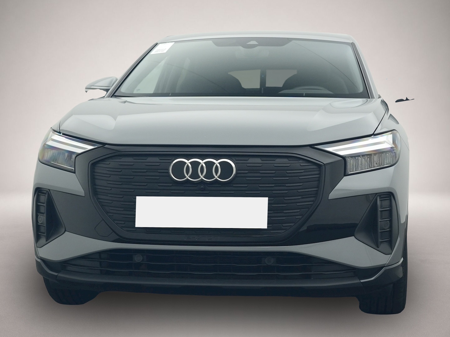 Audi Q4 e-tron (06/2025, ELECTRIC)