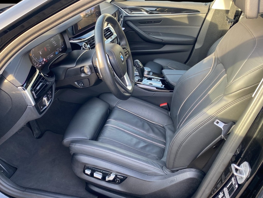 BMW 530 (07/2023, Benzin)
