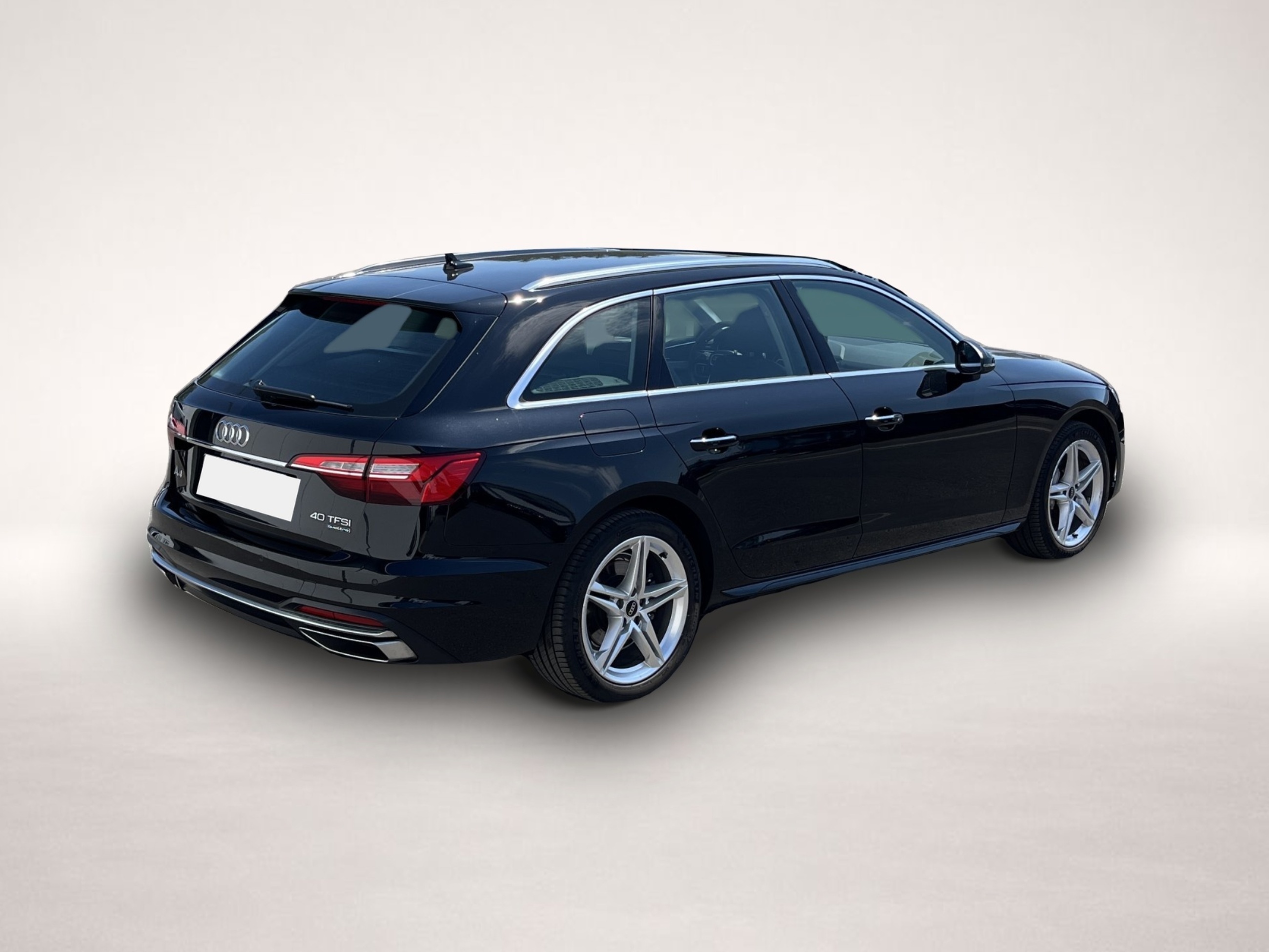Audi A4 (03/2023, Benzin)