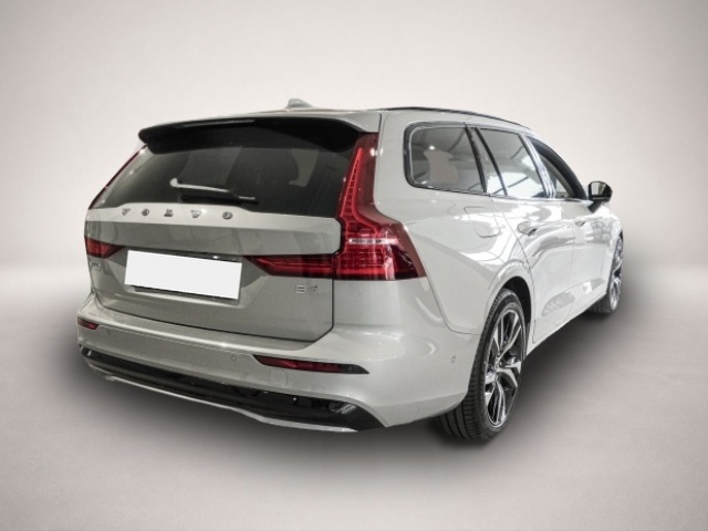 Volvo V60 (05/2026, Benzin)