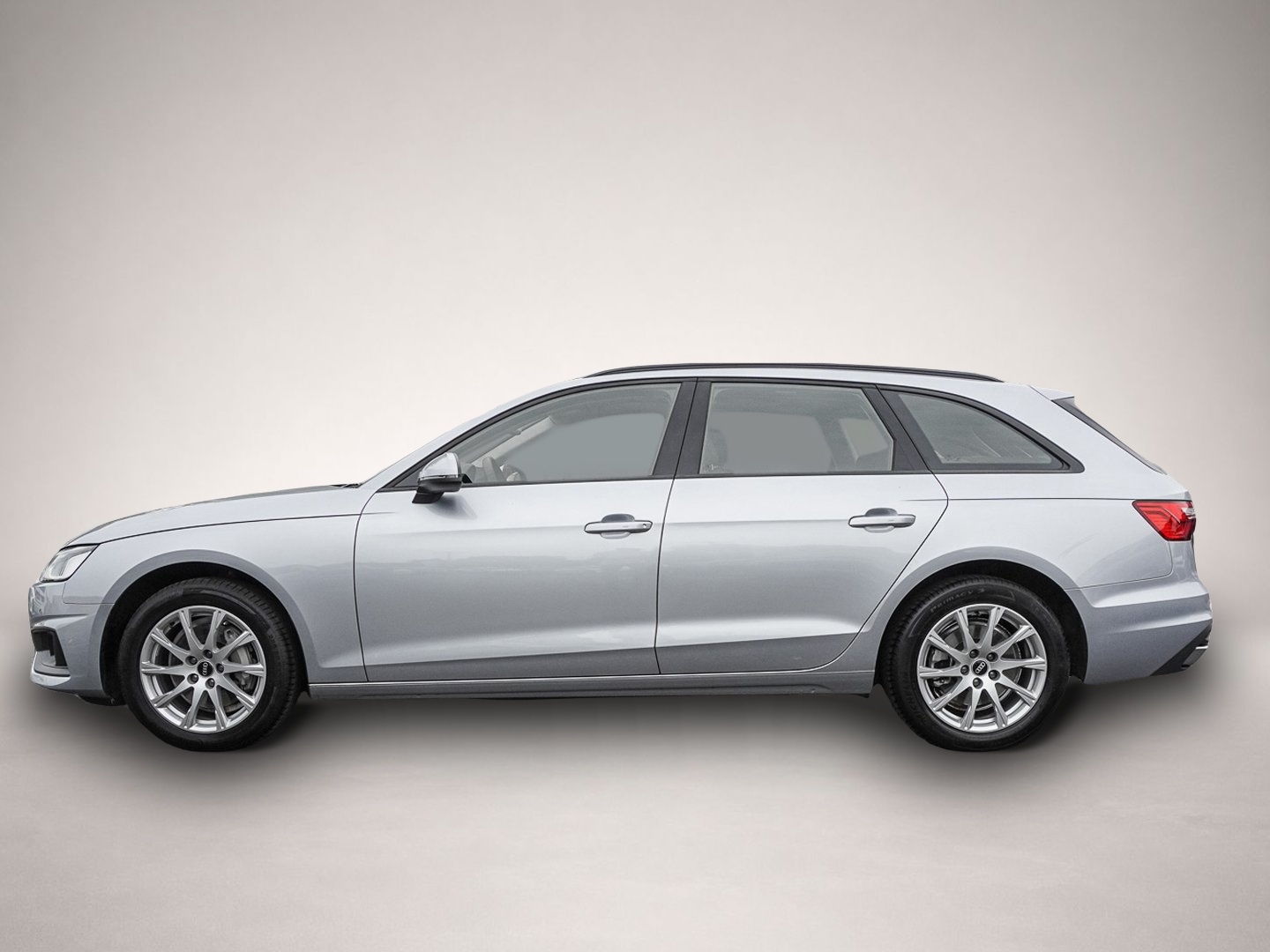 Audi A4 (03/2023, )