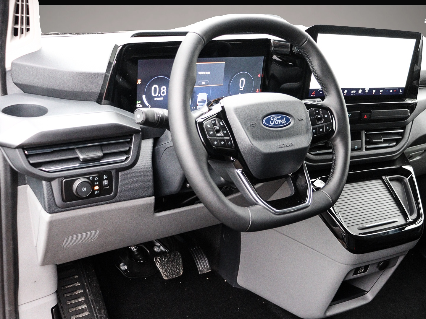 Ford Tourneo Custom (02/2026, Diesel)