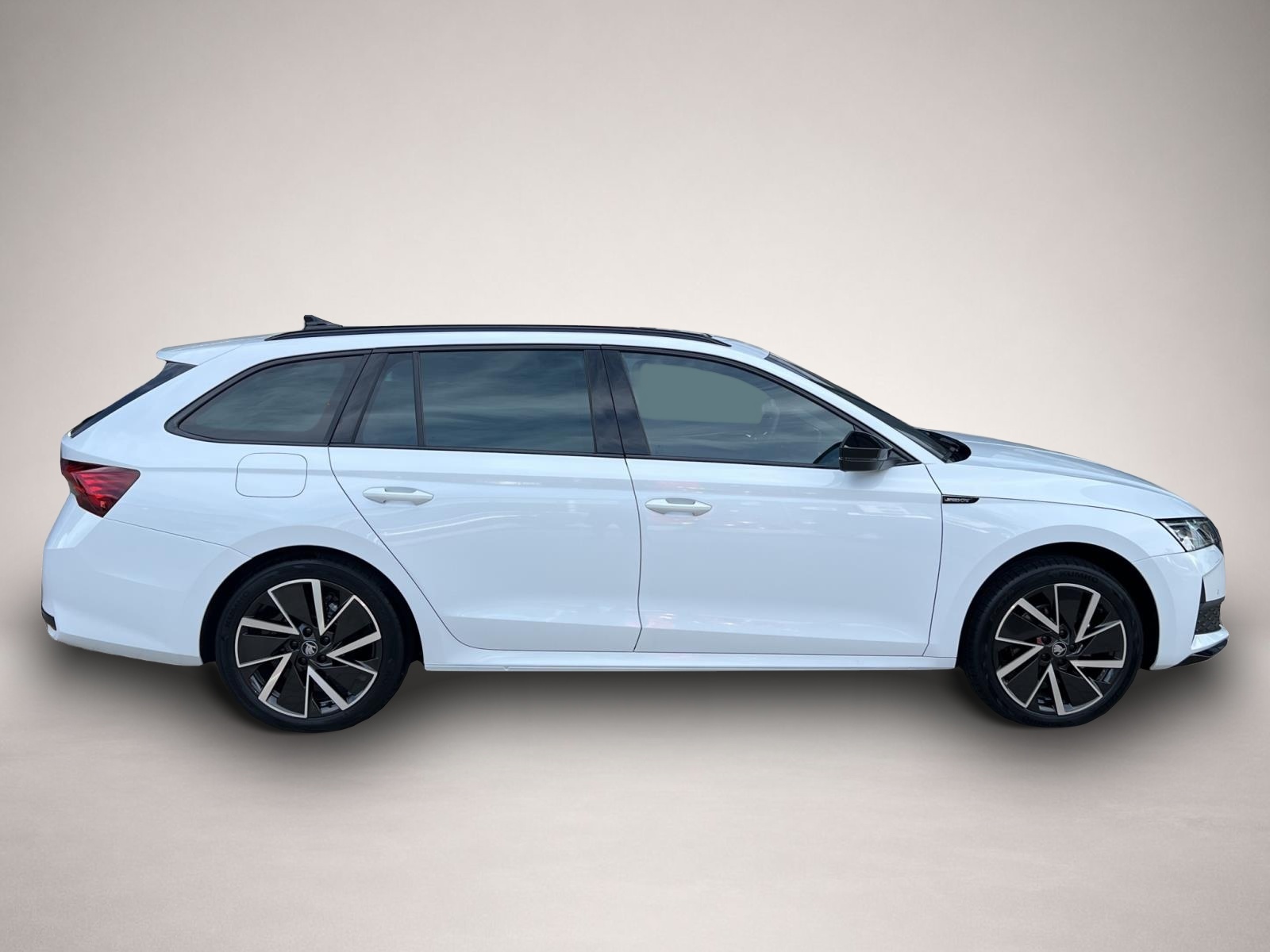 Skoda Octavia, image 6 of 8