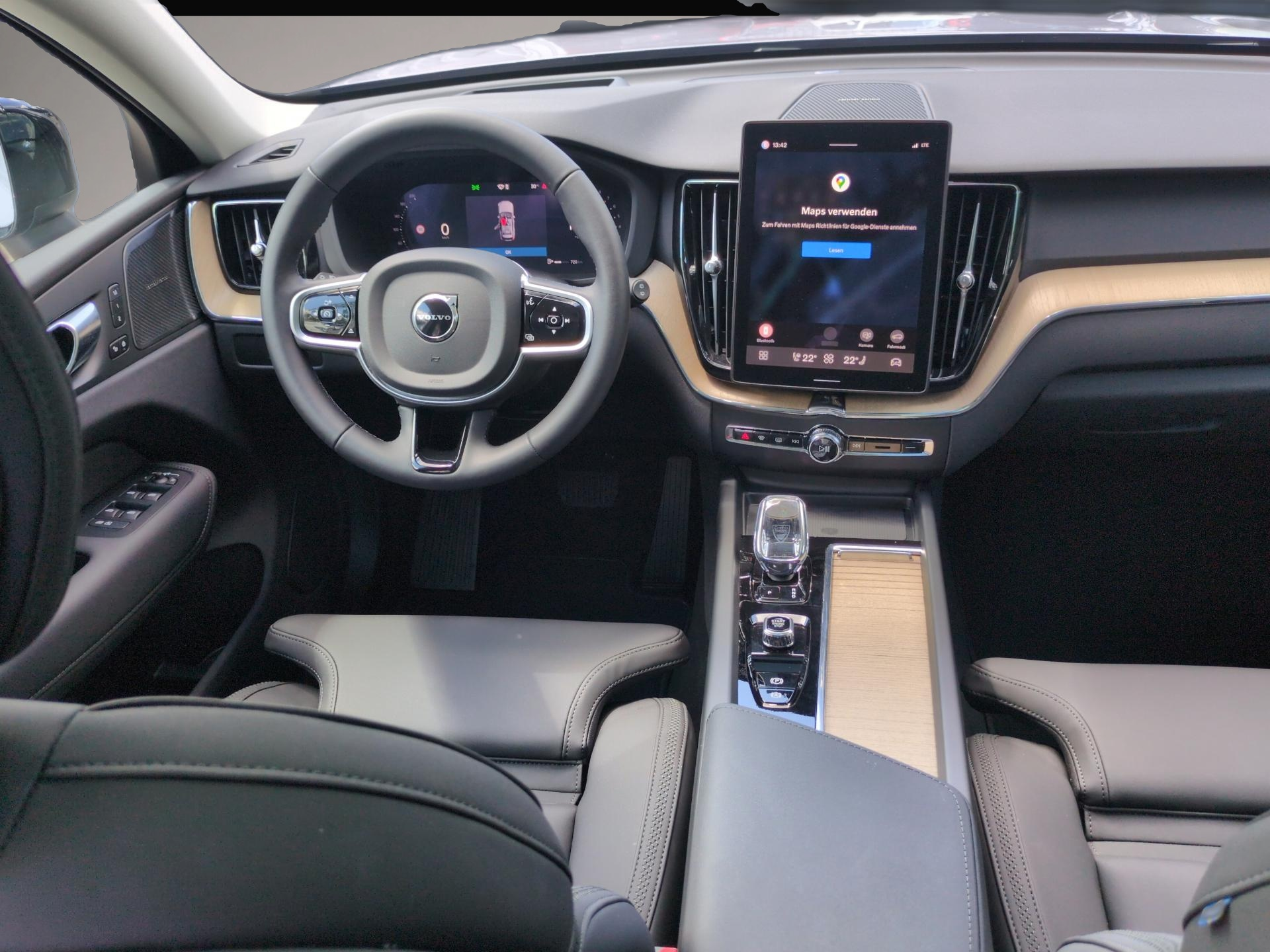 Volvo XC60 (11/2025, Benzin)
