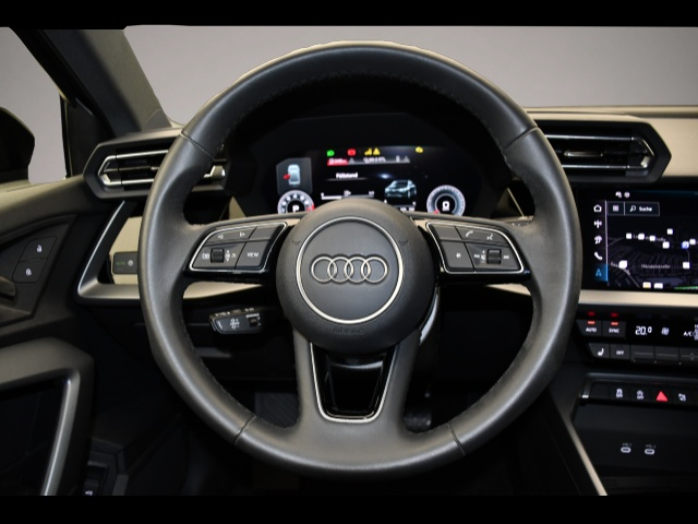 Audi A3 (10/2025, Benzin)