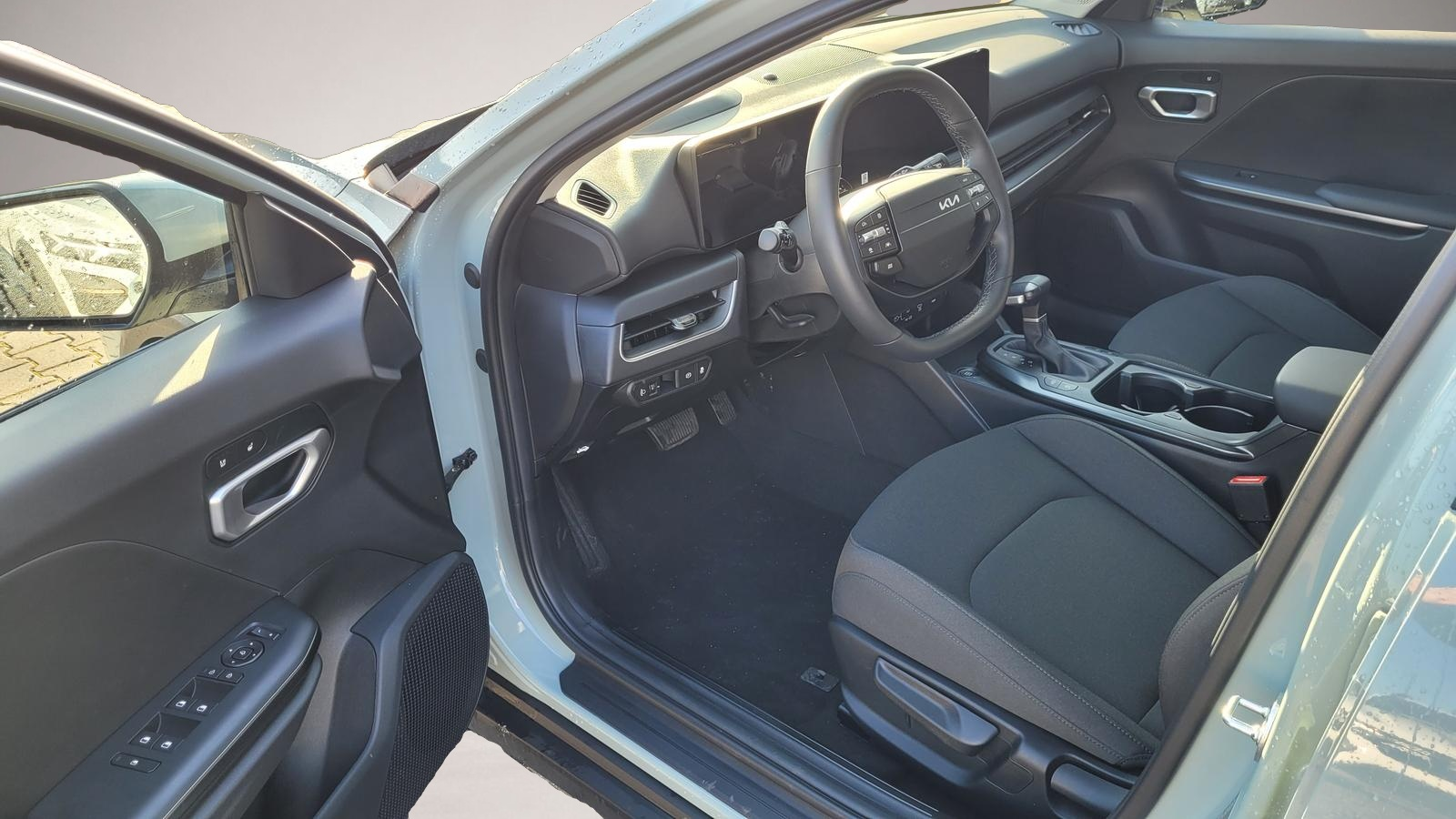 Kia K4, image 6 of 7