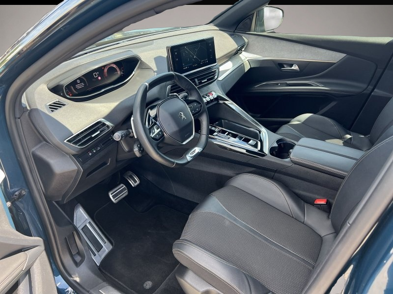Peugeot 3008 (12/2023, Benzin)