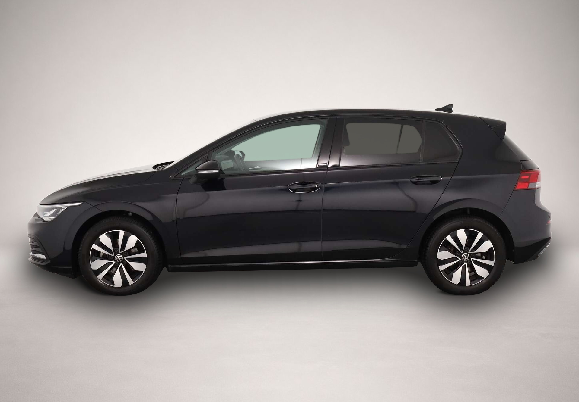 Volkswagen Golf (05/2023, Benzin)