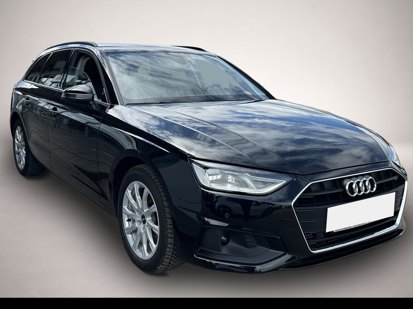 Audi A4 (08/2022, )