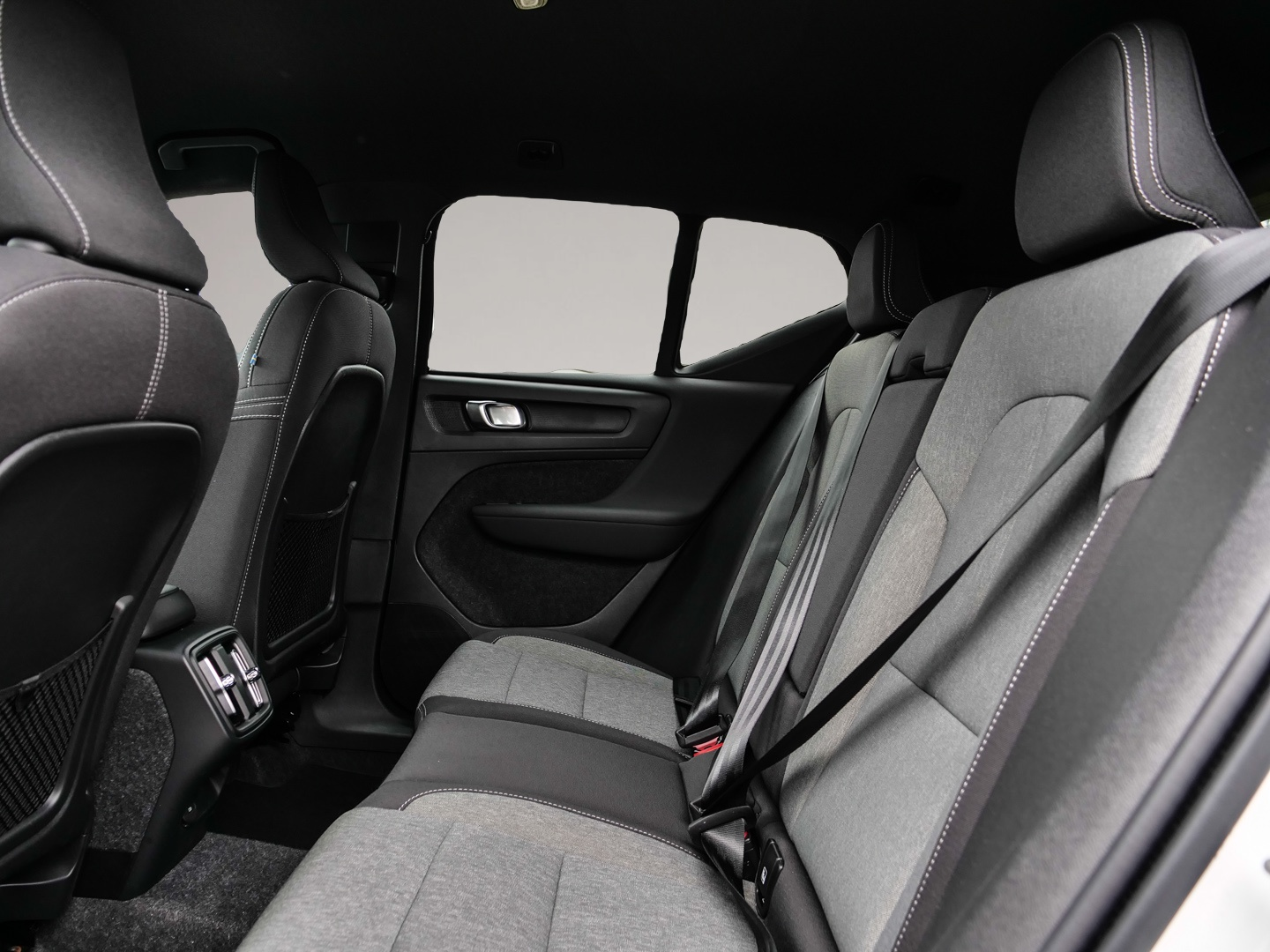 Volvo XC40 (07/2025, Benzin)