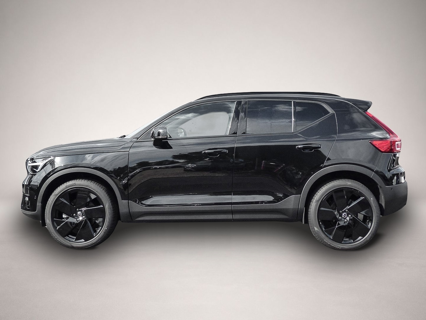 Volvo XC40 (07/2025, Benzin)