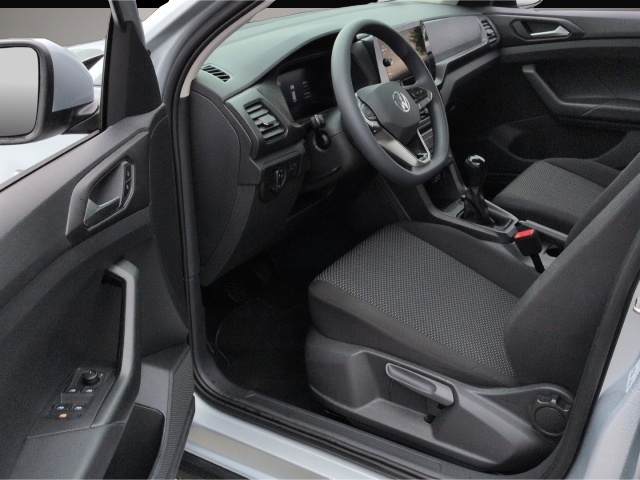 Volkswagen T-Cross (07/2025, Benzin)