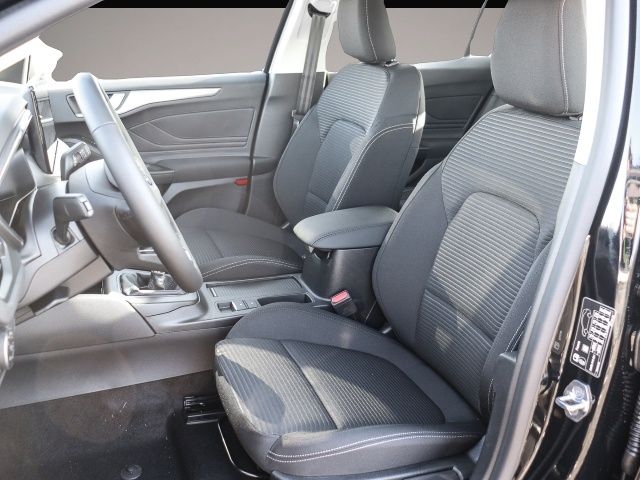 Ford Focus (03/2026, Benzin)