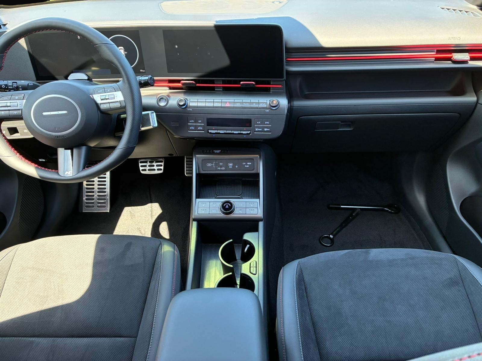 Hyundai KONA (12/2025, Benzin)