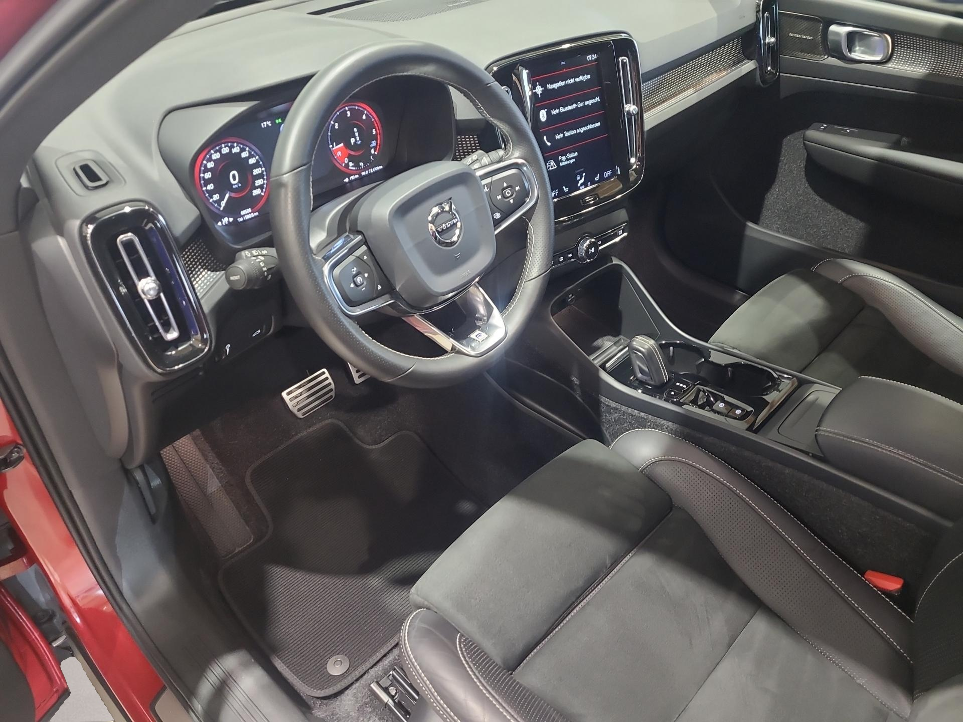 Volvo XC40 (11/2018, Diesel)