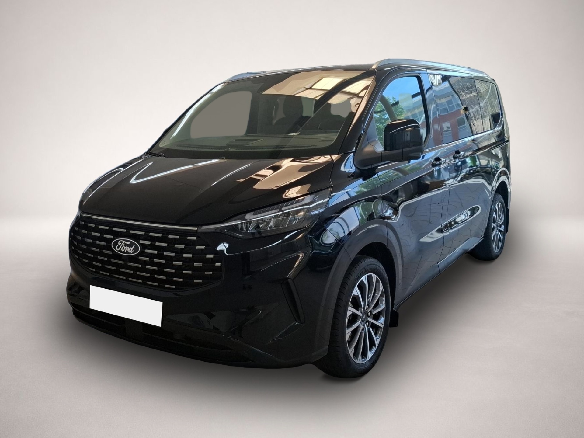 Ford Tourneo Custom (01/2026, Diesel)