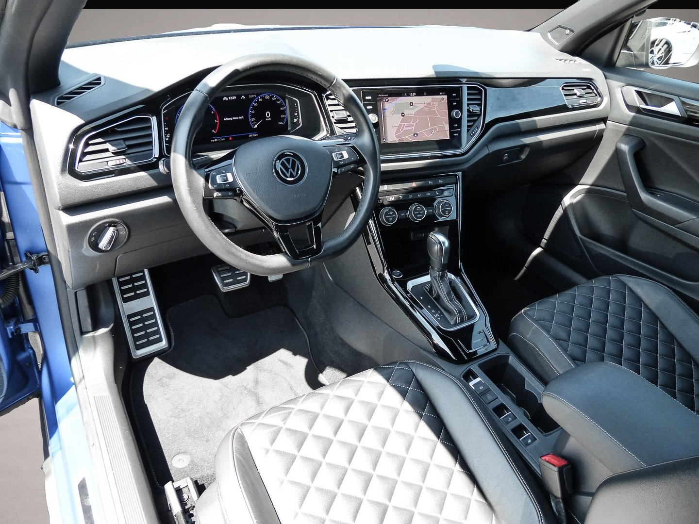 Volkswagen T-Roc (03/2022, Benzin)