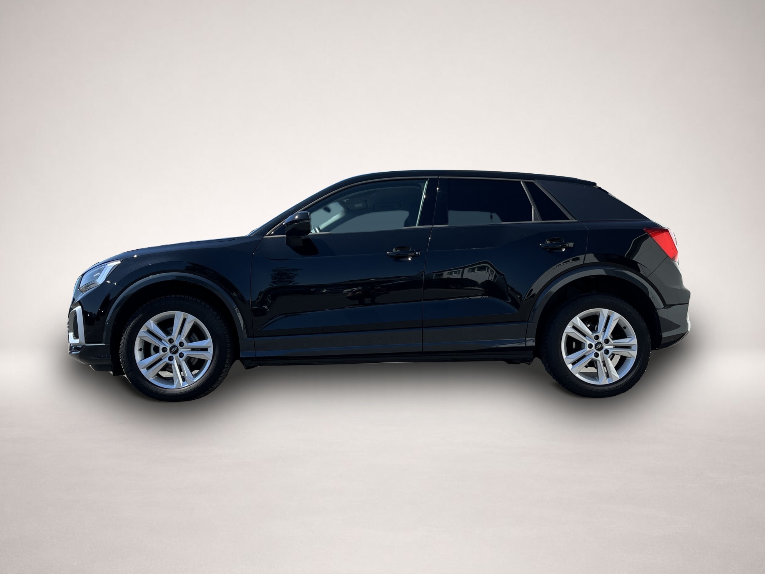 Audi Q2 (05/2024, Benzin)