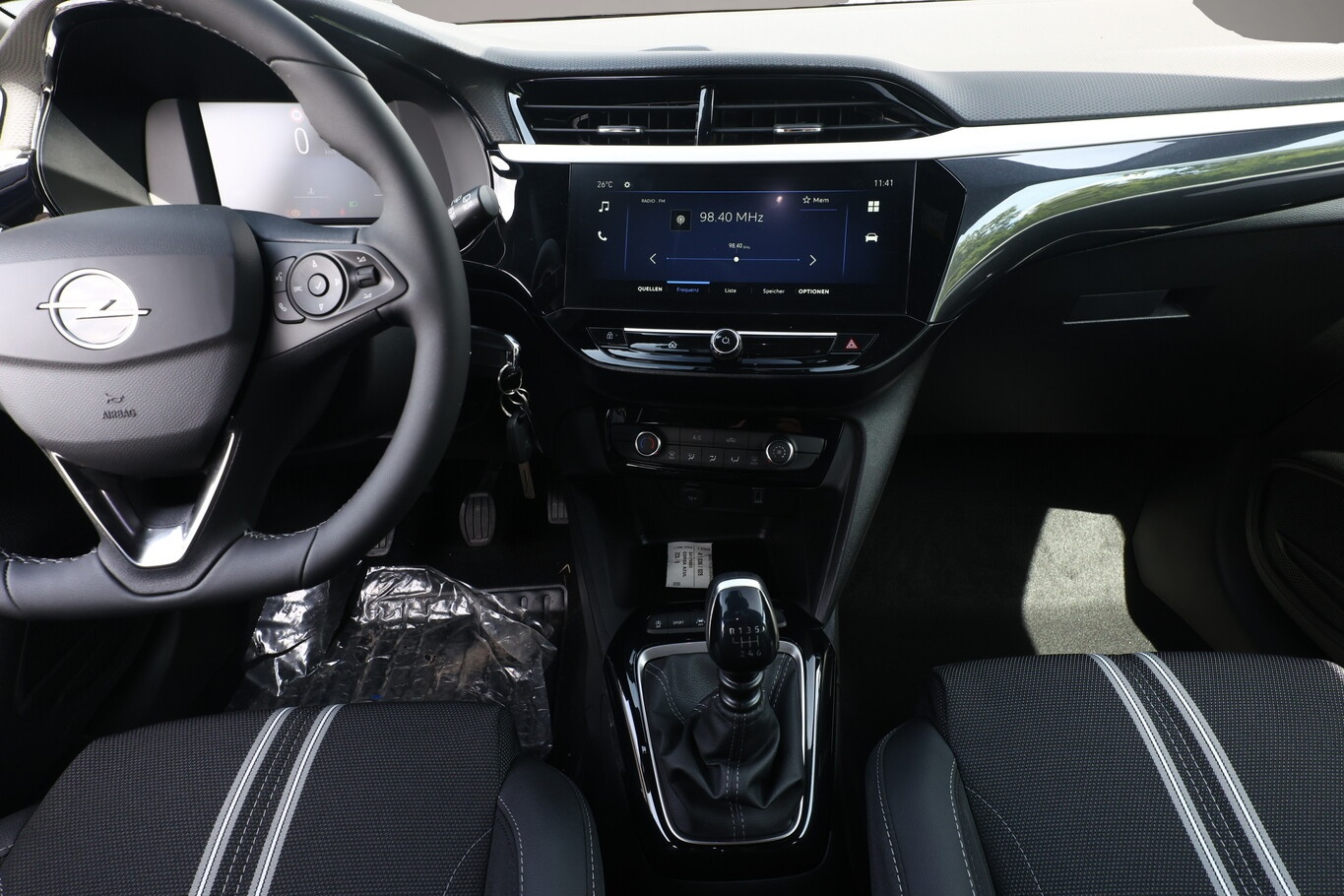 Opel Corsa (10/2025, Benzin)