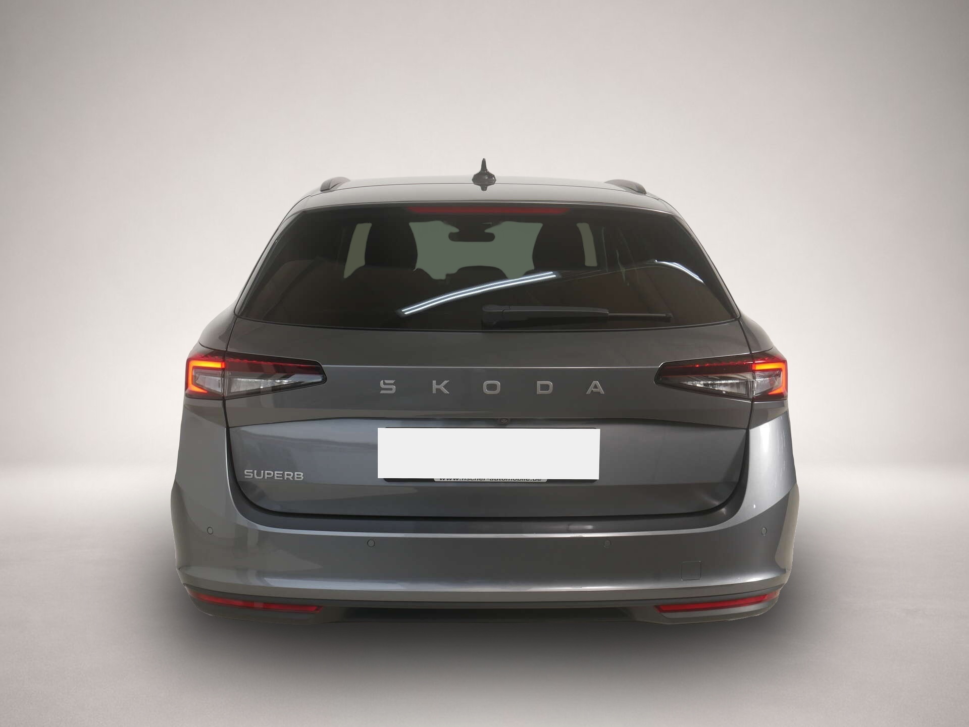 Skoda Superb (09/2025, Benzin)