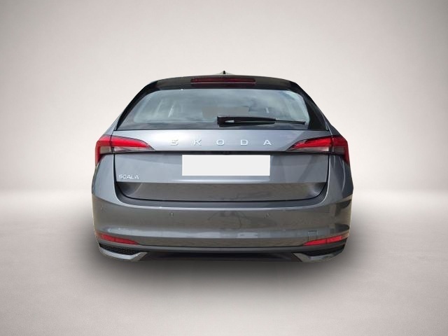 Skoda Scala (08/2026, Benzin)