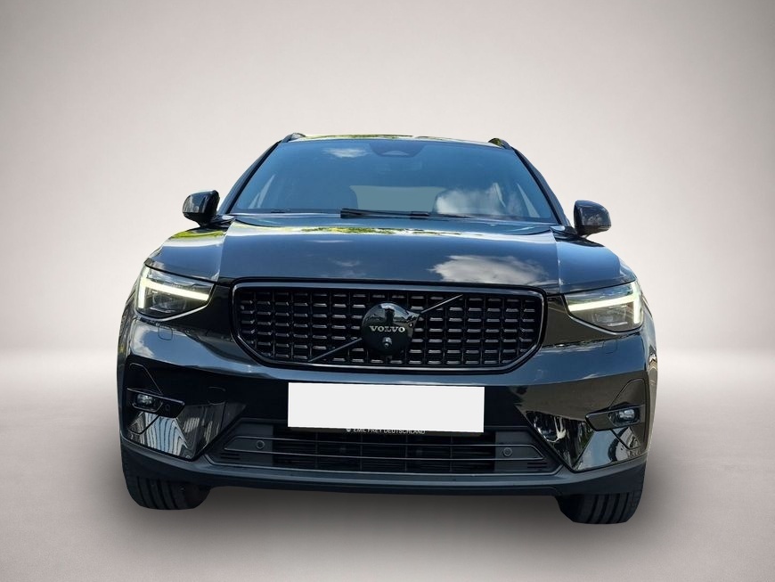 Volvo XC40 (06/2025, Benzin)