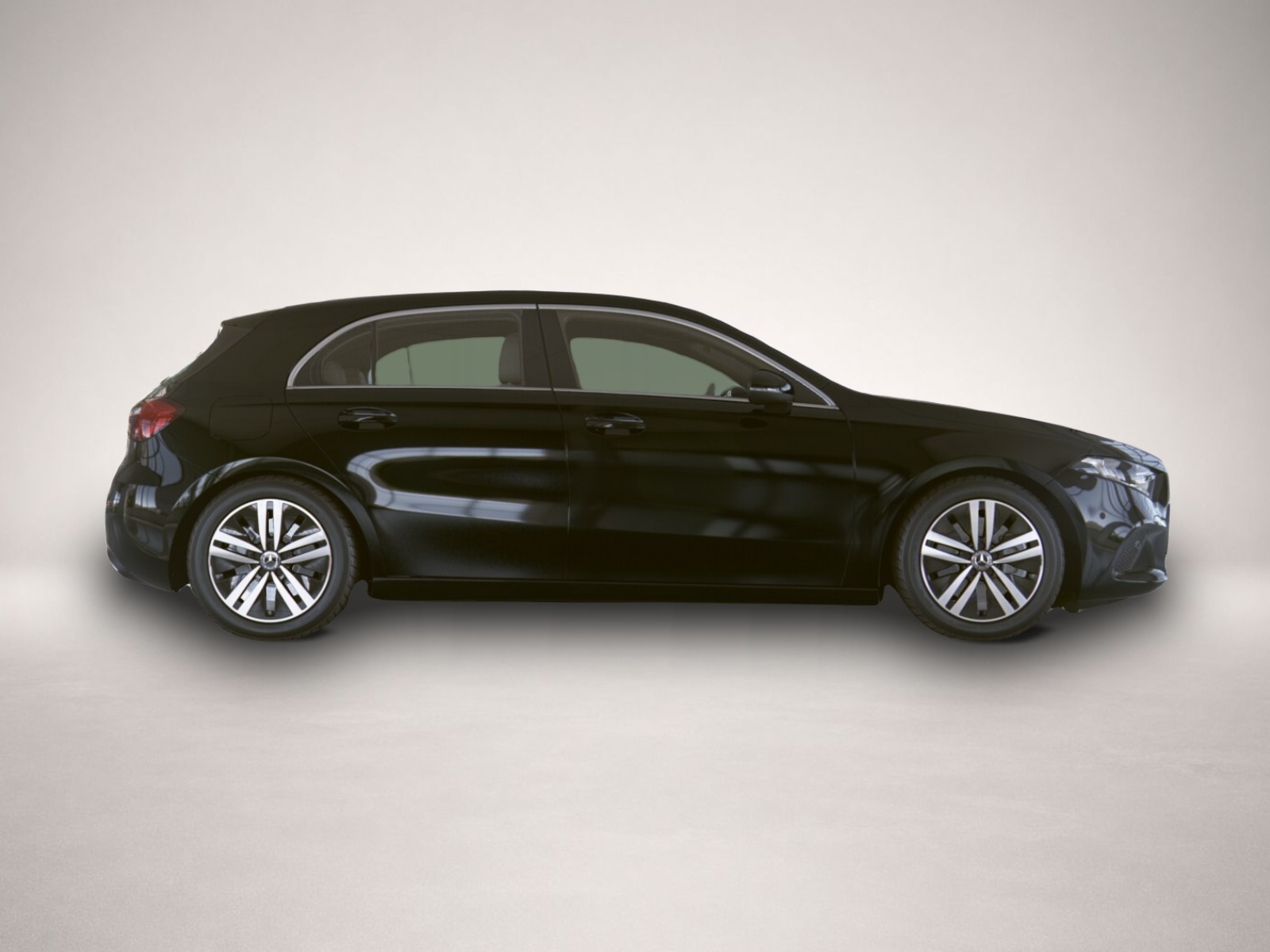 Mercedes-Benz A 250 (02/2022, Hybrid (Benzin/Elektro))