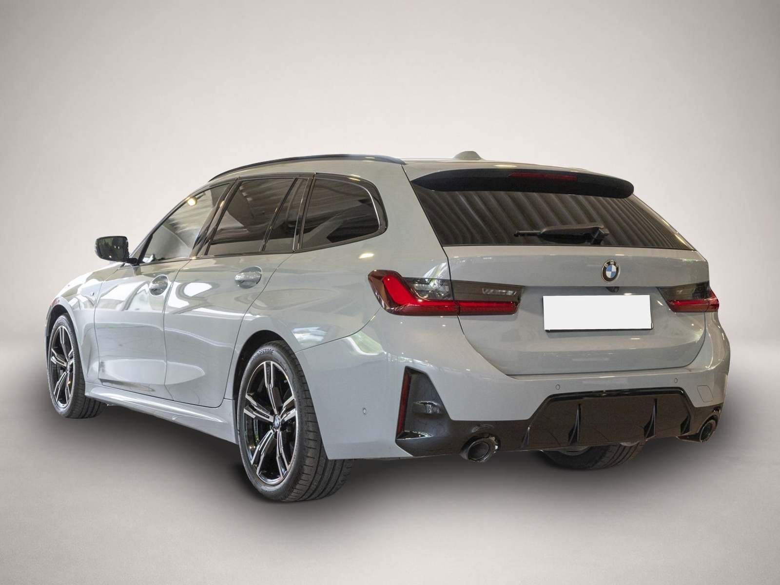 BMW 320 (07/2024, )