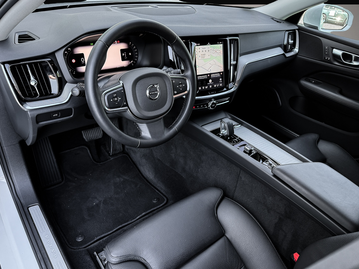 Volvo V60 (06/2024, Benzin)