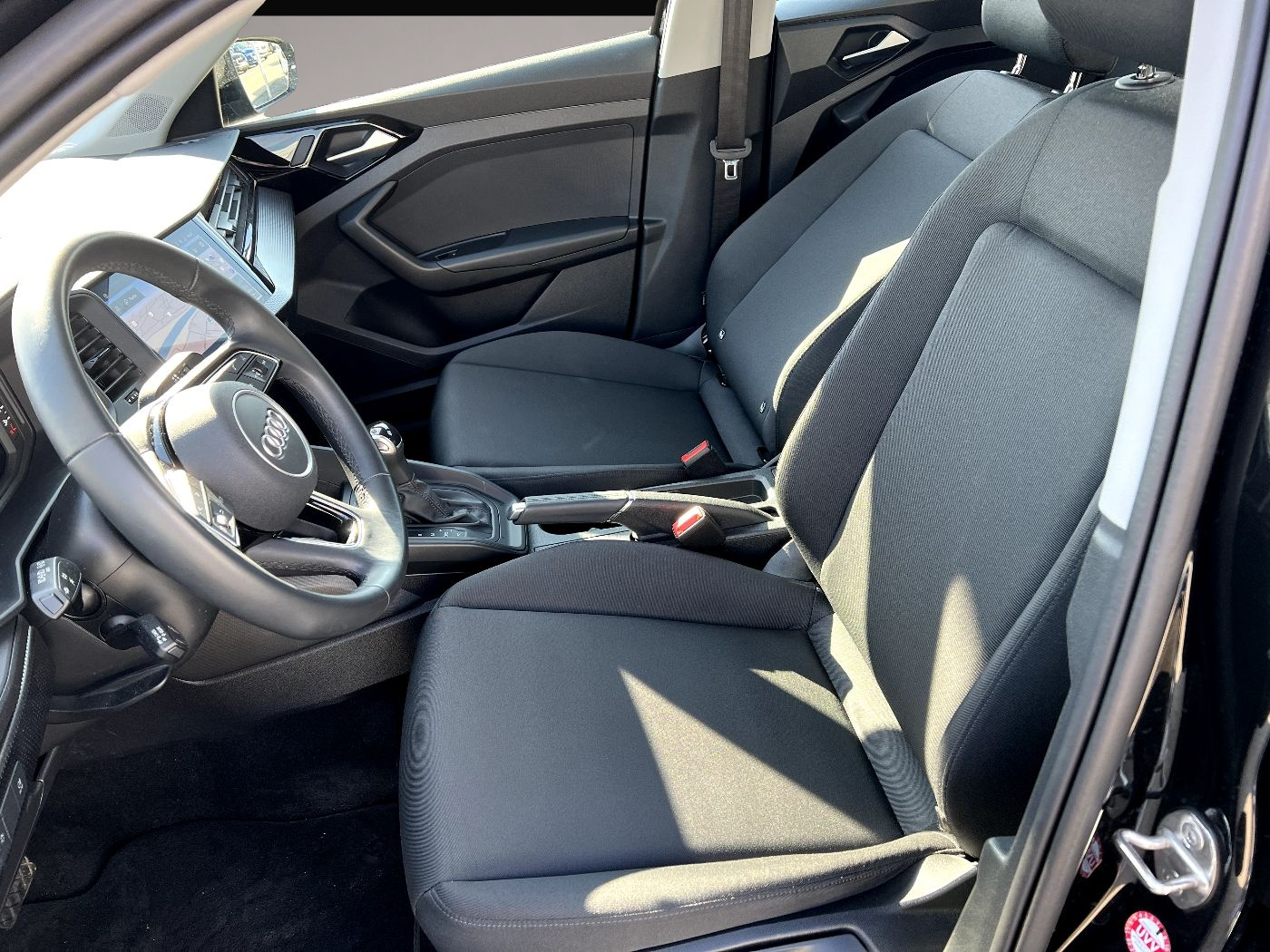 Audi A1 (11/2022, Benzin)