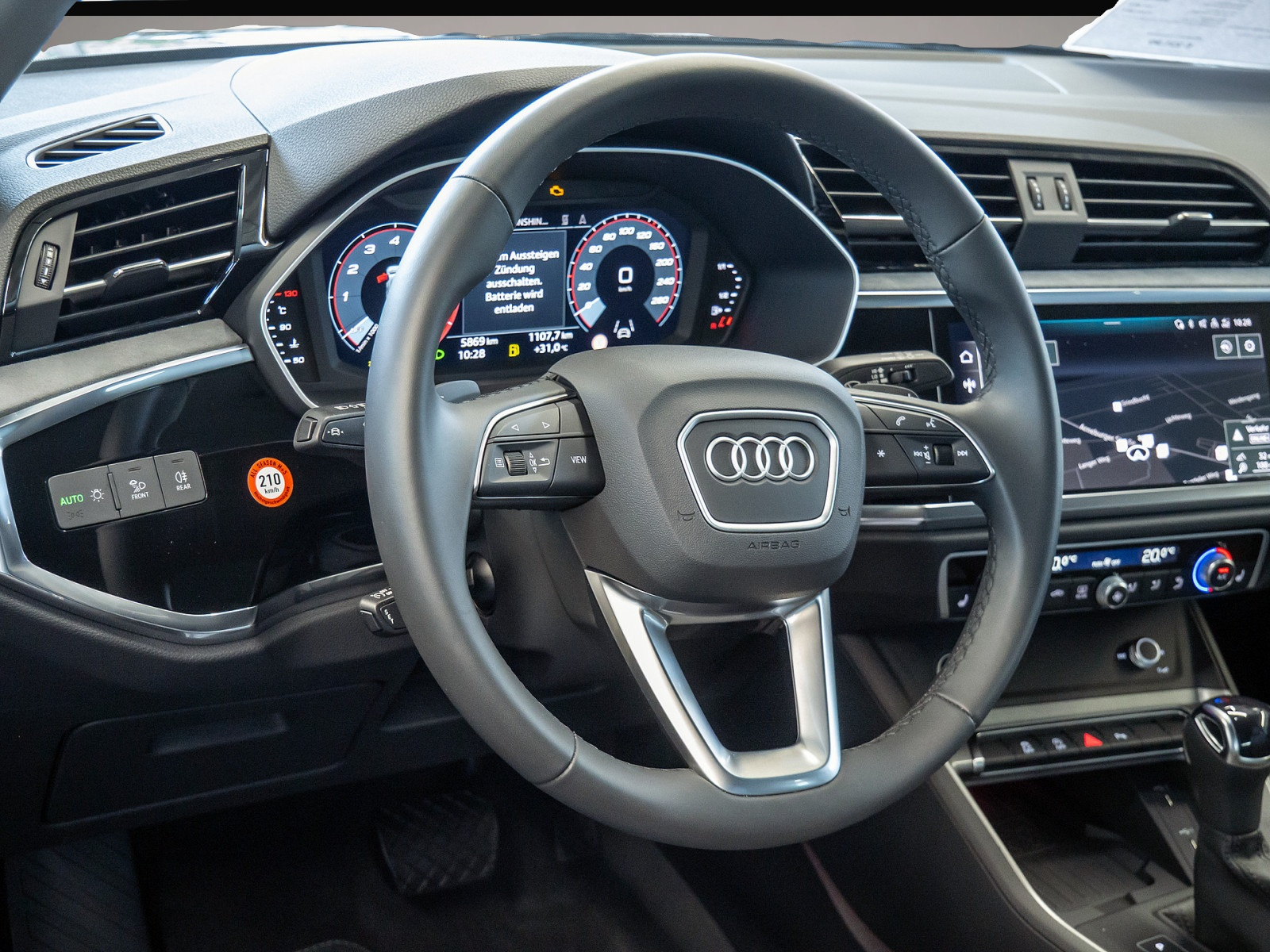 Audi Q3 (08/2025, Benzin)