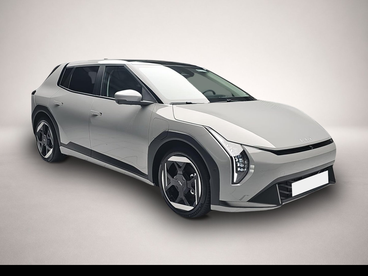 Kia EV4, image 2 of 5