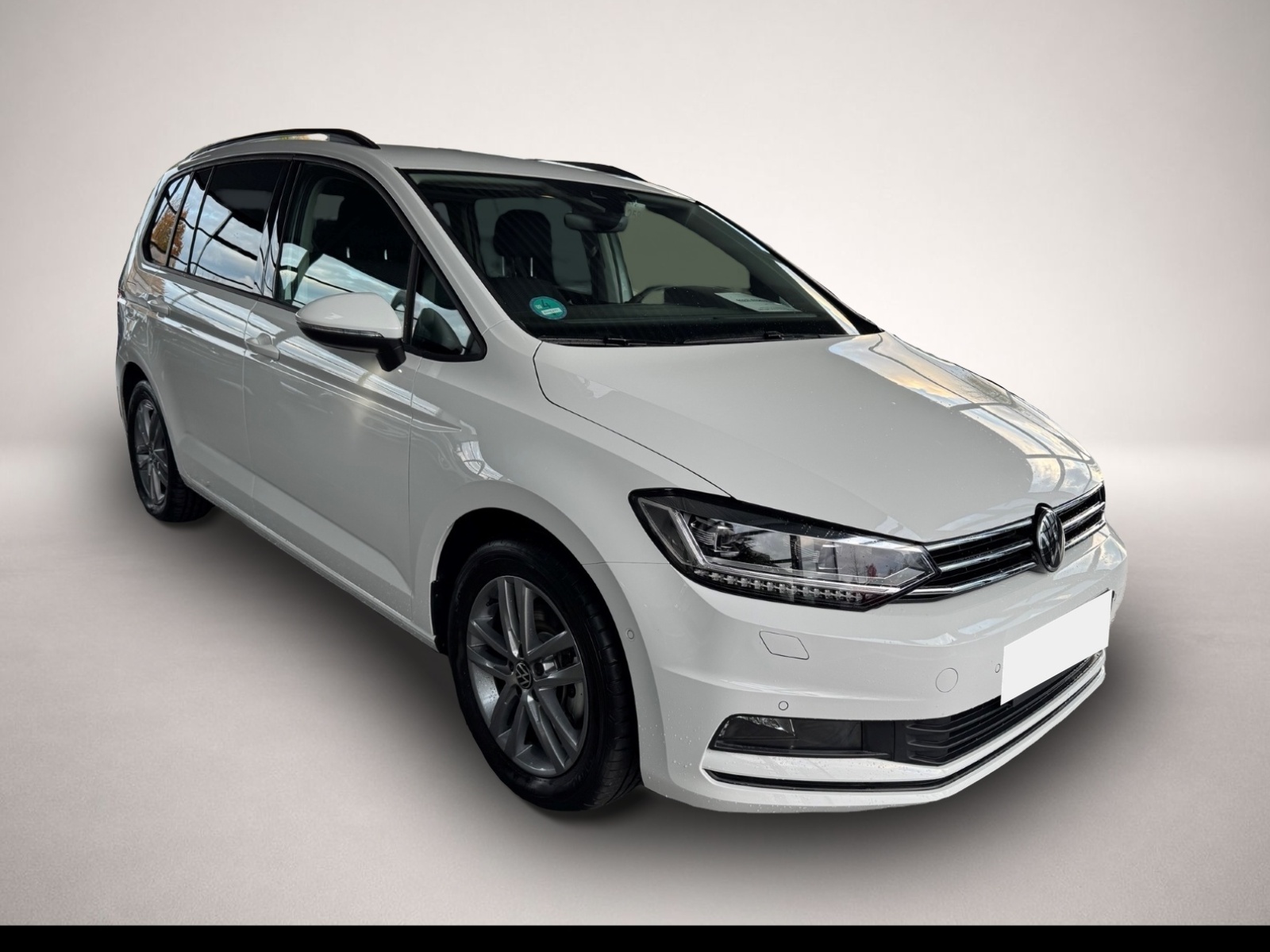 Volkswagen Touran (06/2025, Benzin)