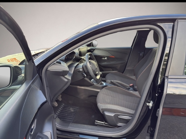 Peugeot 208 (02/2022, Benzin)