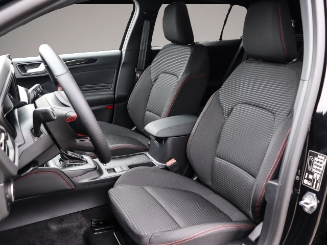 Ford Focus (03/2026, Benzin)