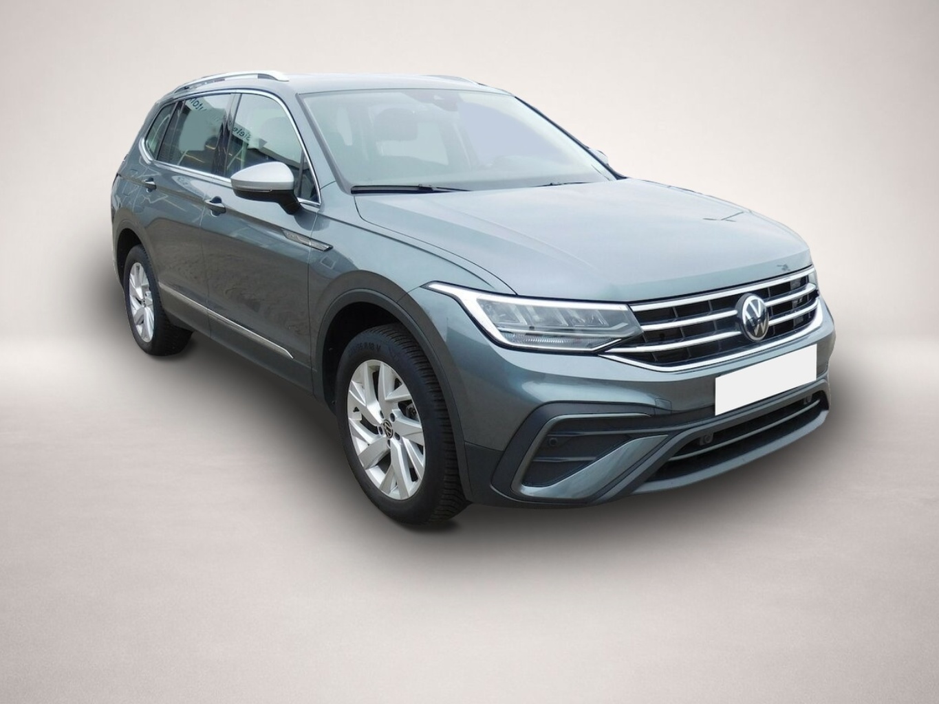 Volkswagen Tiguan Allspace (04/2025, Benzin)