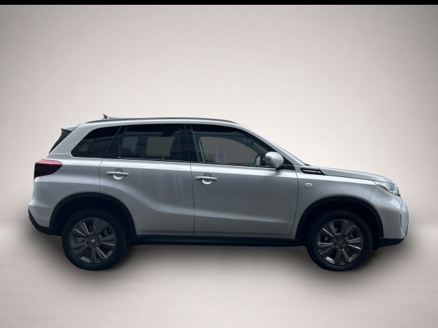 Suzuki Vitara (03/2026, Benzin)