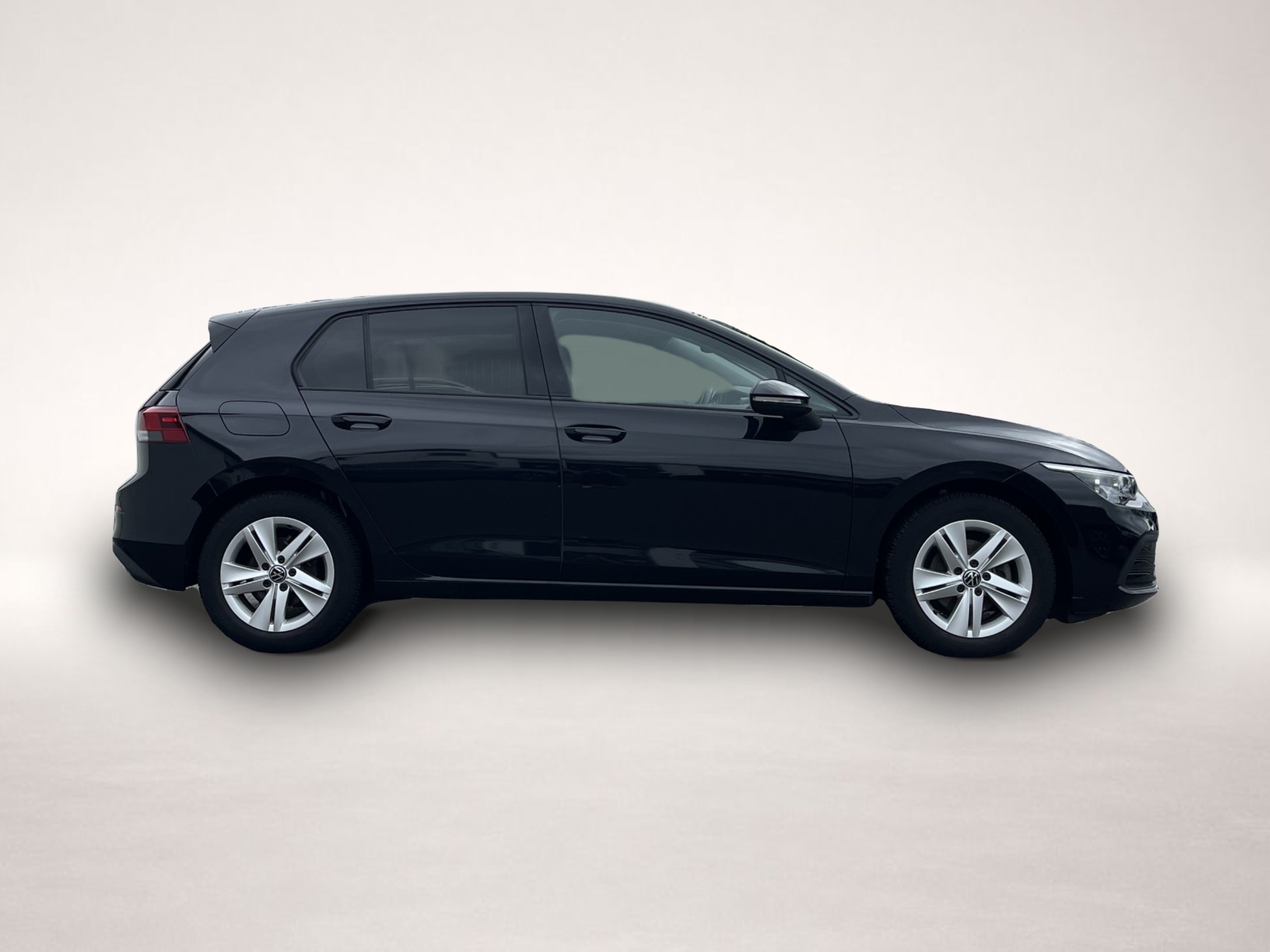 Volkswagen Golf (02/2023, Benzin)