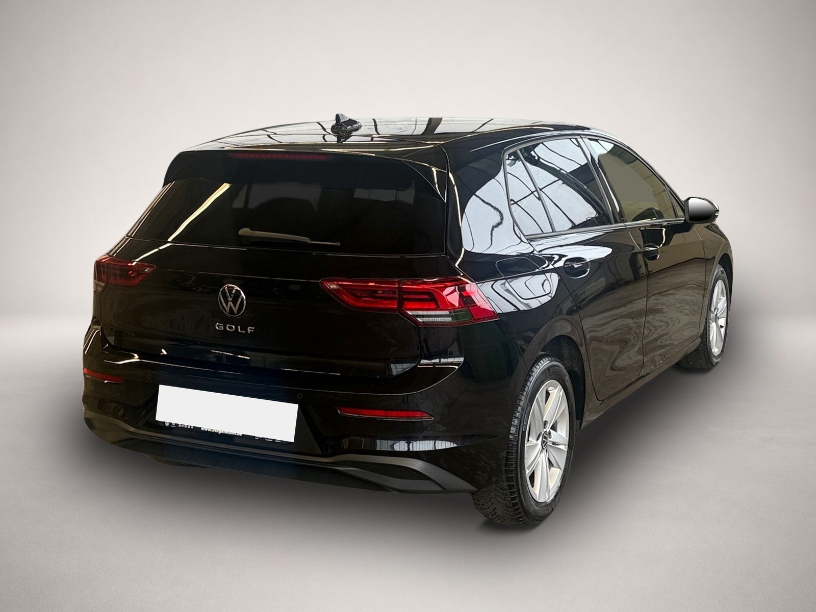 Volkswagen Golf (02/2023, Benzin)