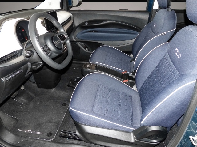 Fiat 500e (04/2023, ELECTRIC)