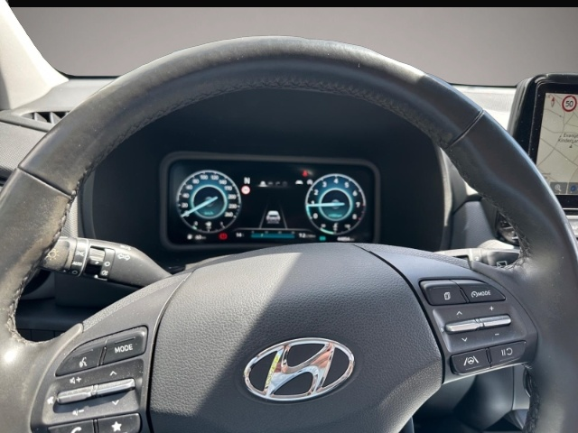 Hyundai KONA (04/2021, Benzin)