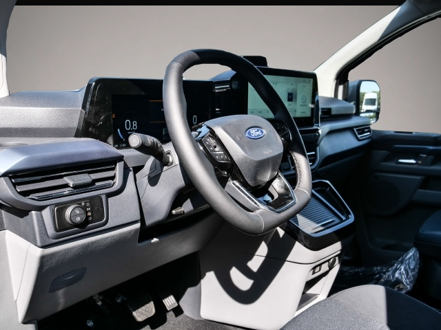 Ford Tourneo Custom (06/2026, Diesel)