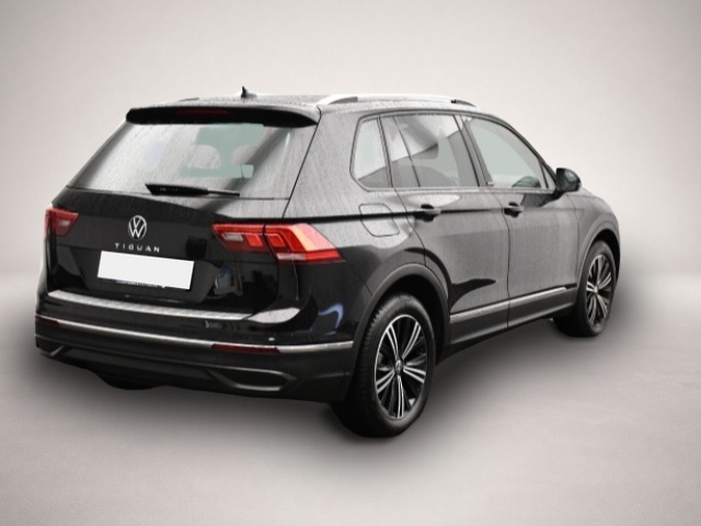 Volkswagen Tiguan (10/2021, )