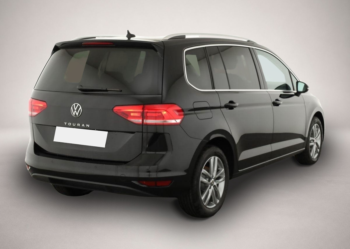 Volkswagen Touran (06/2026, Benzin)