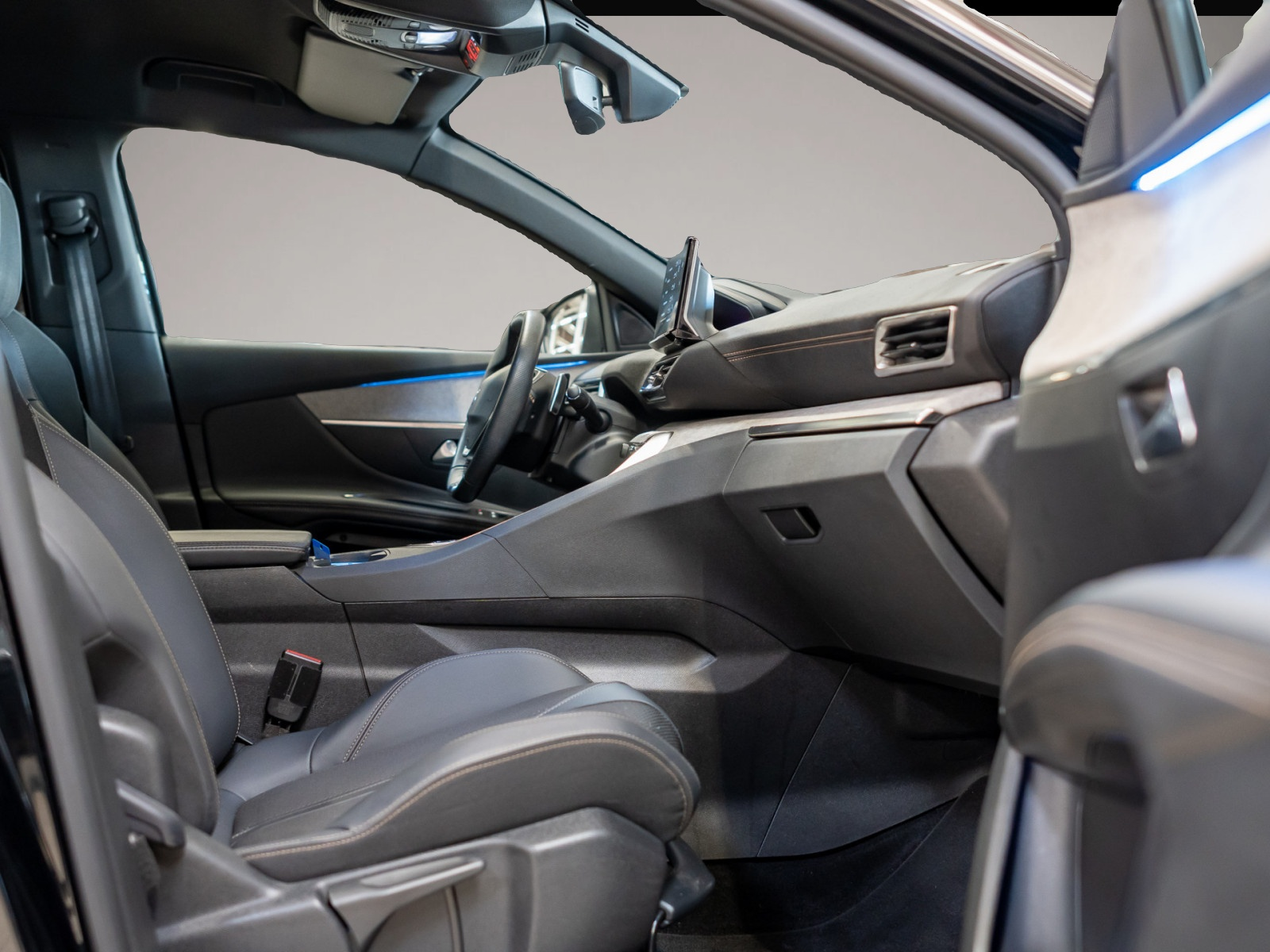 Peugeot 3008 (12/2023, Benzin)