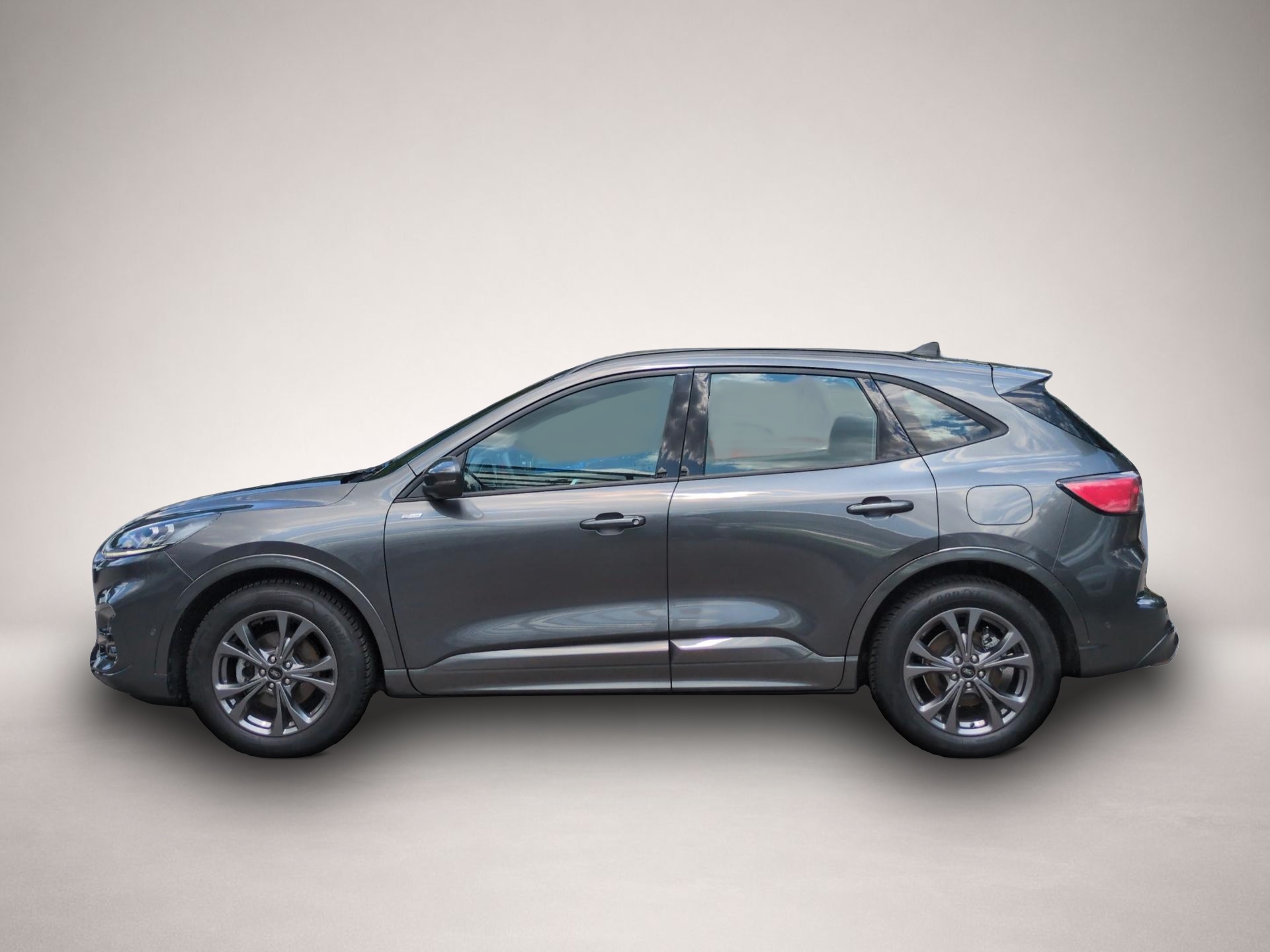Ford Kuga (01/2024, Benzin)