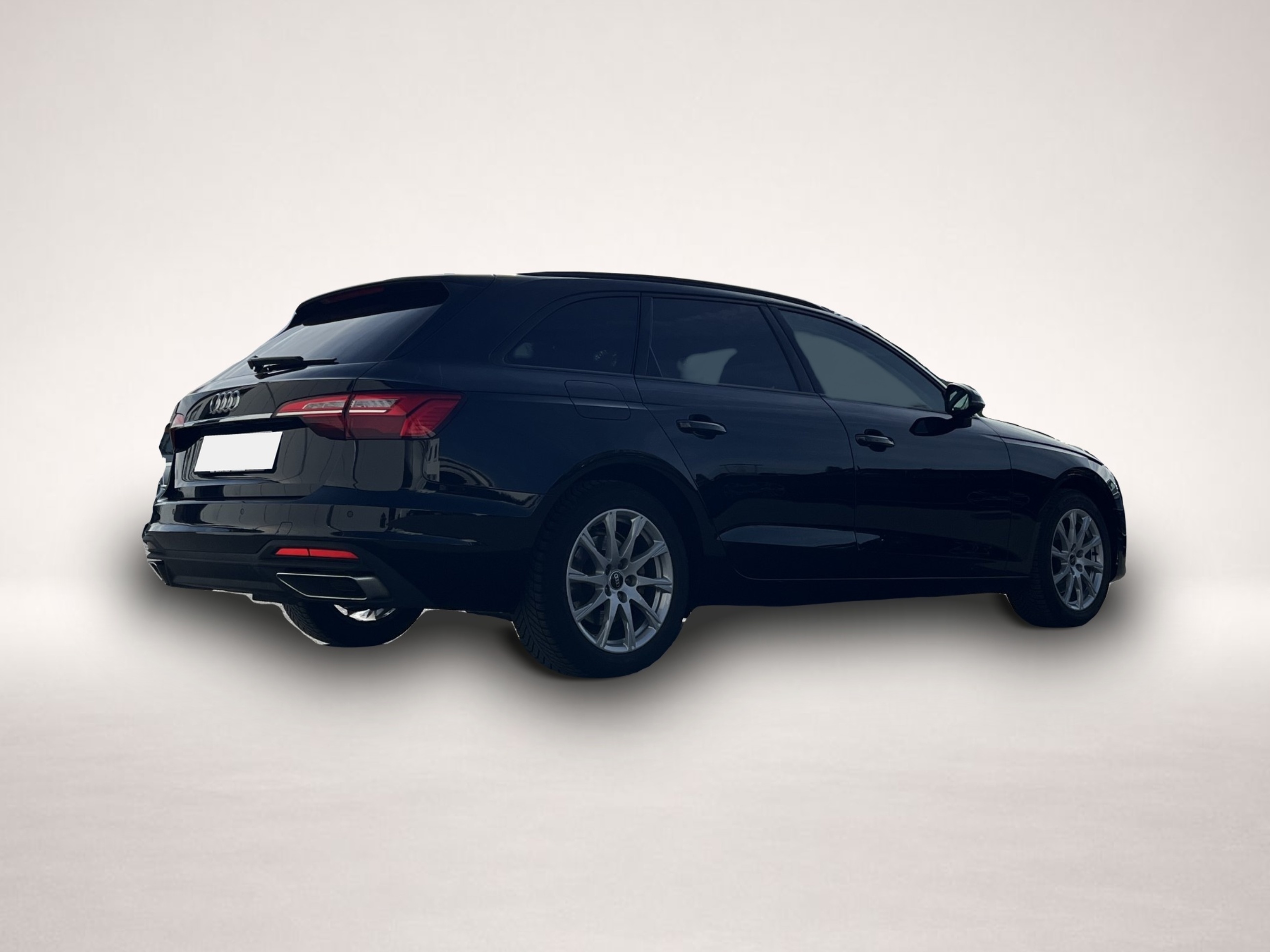 Audi A4 (03/2022, Benzin)