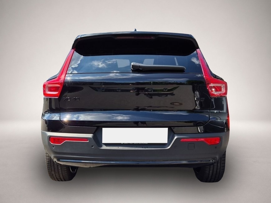 Volvo XC40 (06/2025, Benzin)